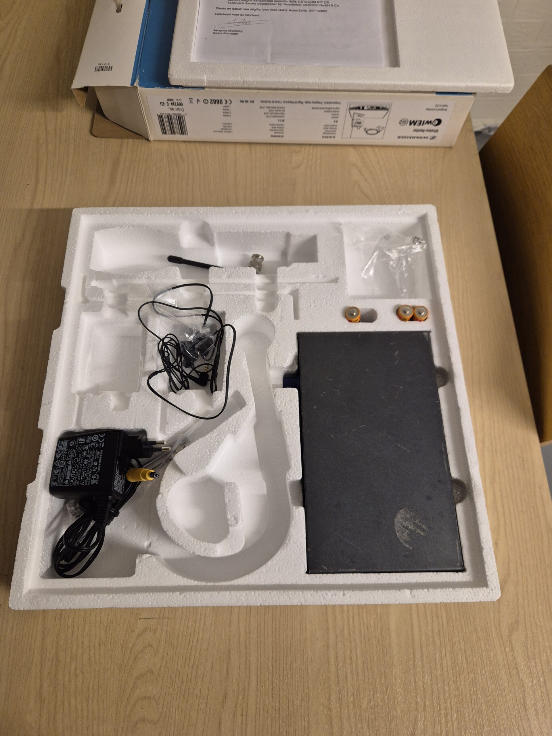 Sennheiser IEM G1 838-870Mhz enkel zender! (2e hands) - Afbeelding 5