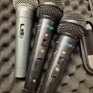 3 bedrade microfoons stagg en Skytec (2e hands)