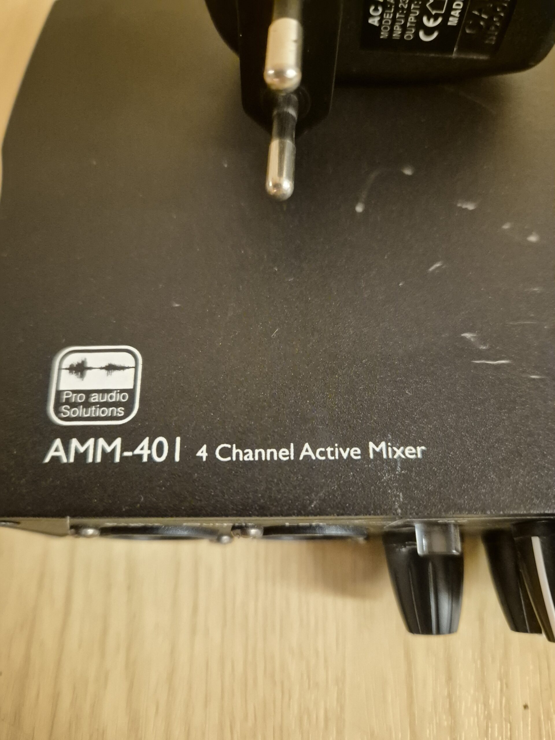 DAP AMM-401 4-kanaals actieve mixer (2e hands) - Afbeelding 6