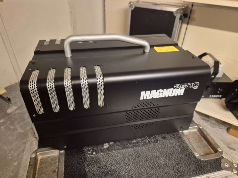 Martin – JEM Magnum 2500 Hazer 900W, remote incl flightcase (2e hands) - Afbeelding 5