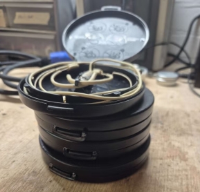 4 kanaals JTS microfoon systeem (headsets) incl vlaggen (2e hands) - Afbeelding 7