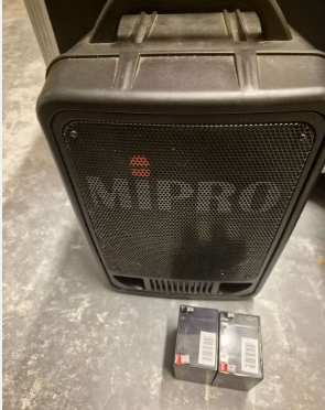 Monacor MA-705 accu speaker (2e hands) - Afbeelding 4
